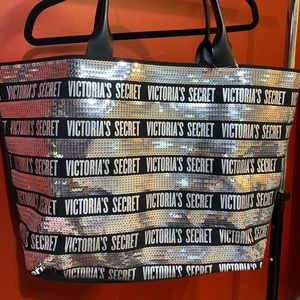 Tote bag from Victoria’s Secret used once